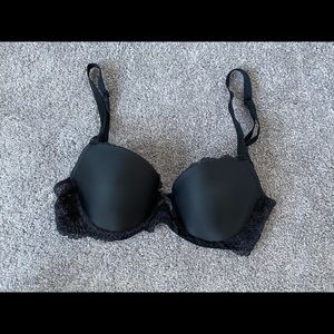 Victoria’s Secret Black Lace Bra 34 D